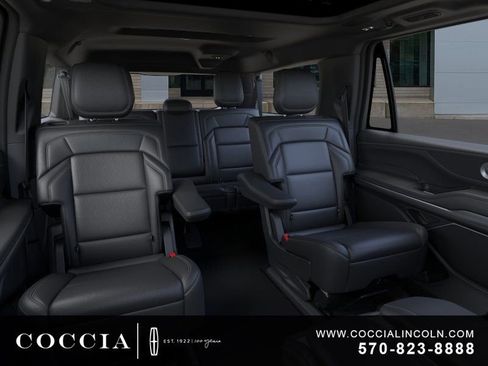 New 2026 Lincoln Navigator L Reserve w/ Jet Appearance Package AWD/4WD image 11