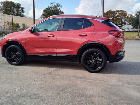 Used 2024 Buick Encore GX Sport Touring w/ Comfort Package image 5