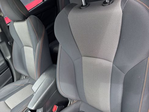 Used 2022 Subaru Crosstrek 2.0i Premium w/ Moonroof Package image 11