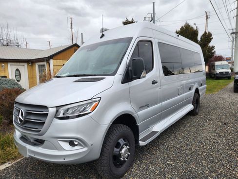 Used 2021 Mercedes-Benz Sprinter 3500 image 34