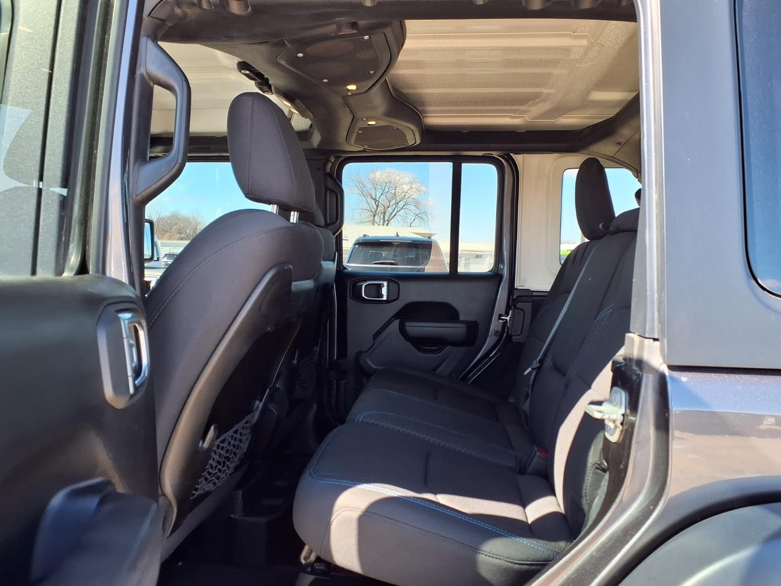 Used 2024 Jeep Wrangler Unlimited Rubicon 4xe w/ Technology Group AWD/4WD image 18