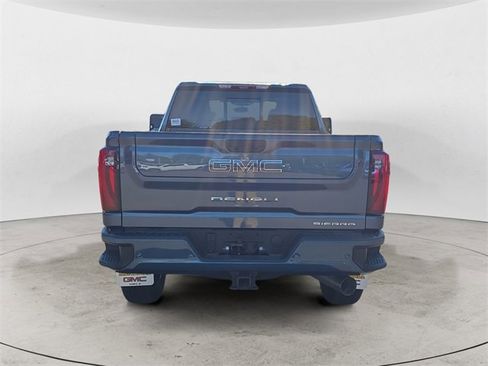 New 2025 GMC Sierra 2500 Denali Ultimate image 4
