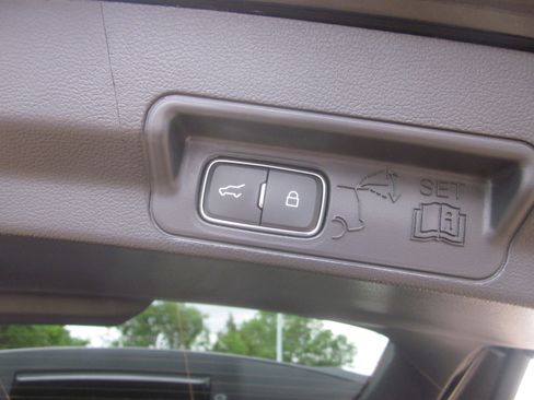 Used 2025 Ford Explorer ST w/ Sun And Sound Package AWD/4WD image 11
