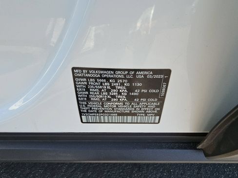 Certified 2023 Volkswagen ID.4 Pro RWD image 36