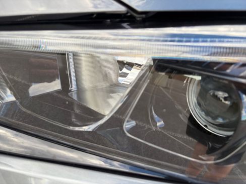 Used 2025 Nissan Leaf S FWD image 12