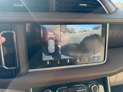 Certified 2022 GMC Yukon XL Denali image 30