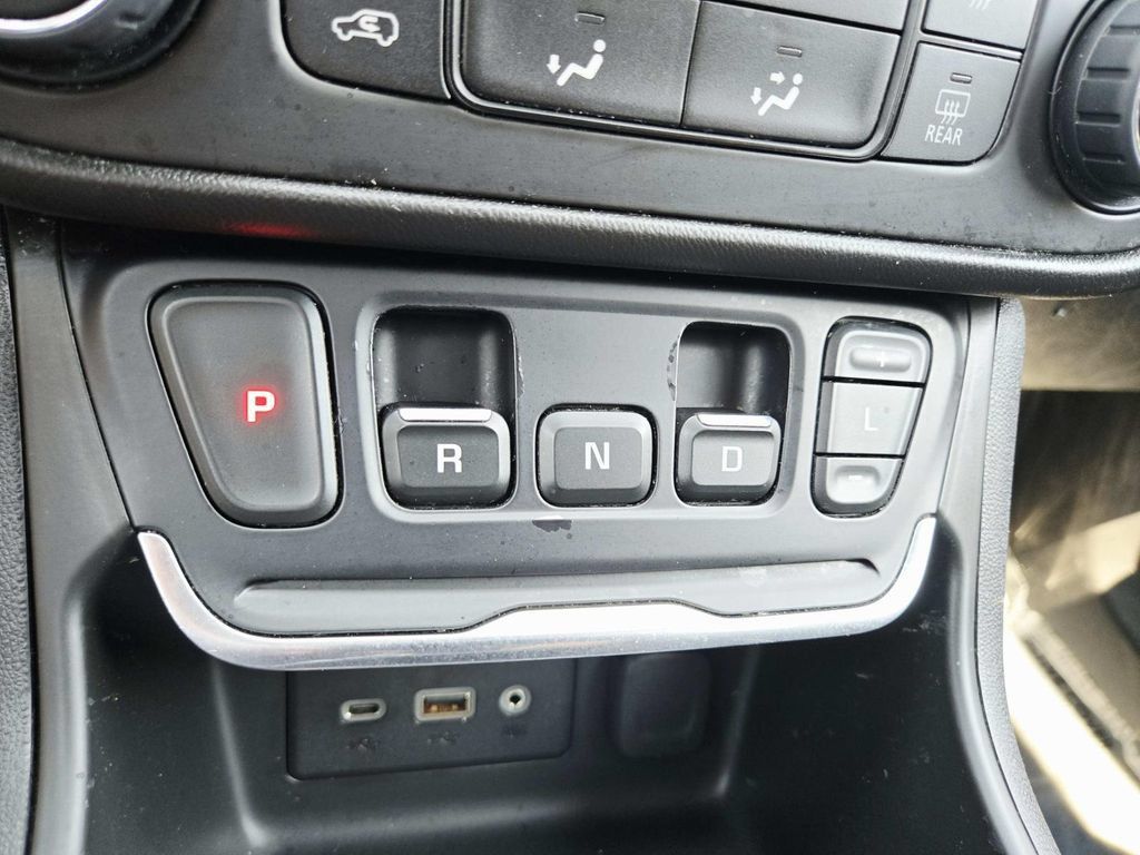 Used 2019 GMC Terrain SLE FWD image 27