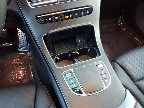 Used 2023 Mercedes-Benz GLC 300 4MATIC Coupe image 7