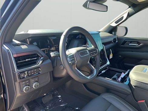 New 2026 GMC Yukon Denali w/ Sun & Power Step Package image 26