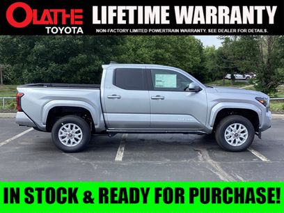 New 2025 Toyota Tacoma SR5