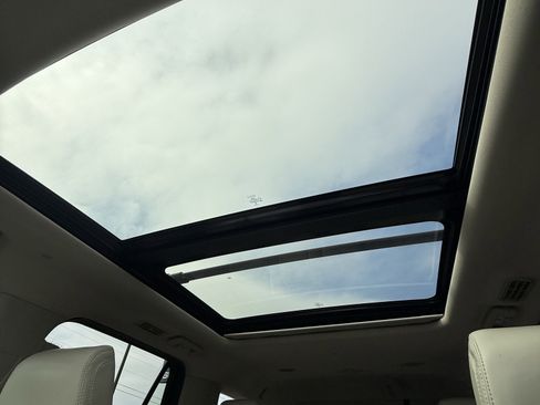 Used 2019 Ford Expedition Platinum image 24