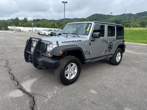 Used 2014 Jeep Wrangler Unlimited Sport w/ Quick Order Package 23S AWD/4WD image 5
