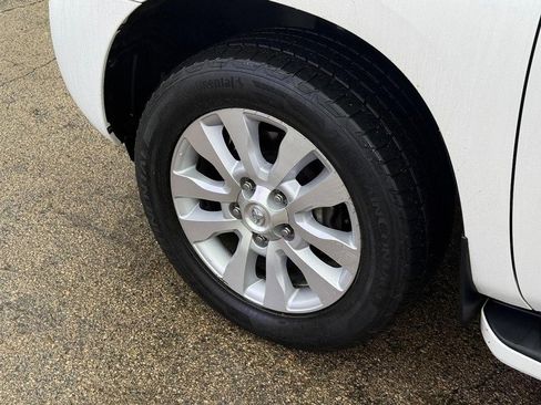 Used 2019 Toyota Sequoia Platinum image 10