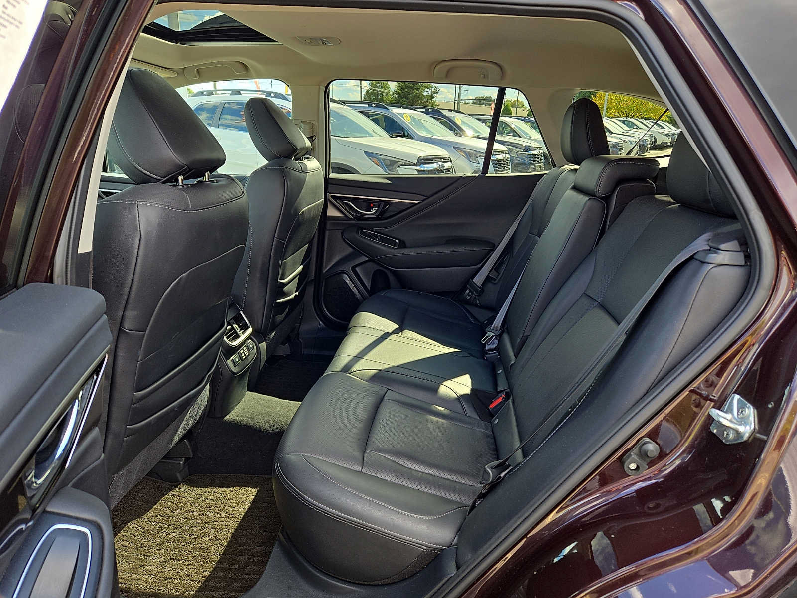 Used 2024 Subaru Outback Limited AWD/4WD image 10