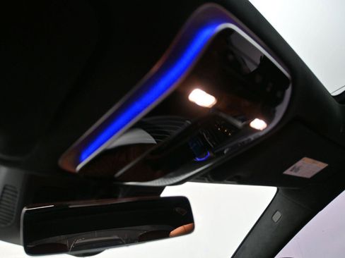 Used 2022 Mercedes-Benz S 580 4MATIC Sedan w/ AMG Line Package image 5