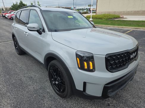 Used 2024 Kia Telluride SX Prestige X-Line AWD/4WD image 2