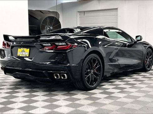 Used 2024 Chevrolet Corvette Stingray Premium Conv w/ Z51 Performance Package RWD image 13