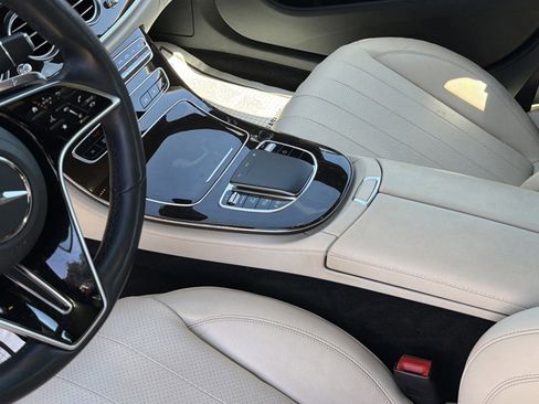 Used 2022 Mercedes-Benz E 350 4MATIC Sedan image 20