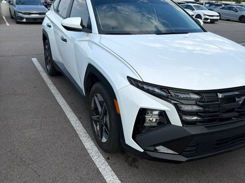 Used 2025 Hyundai Tucson SEL FWD image 5