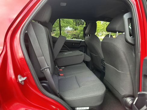 Used 2025 Toyota 4Runner SR5 AWD/4WD image 20