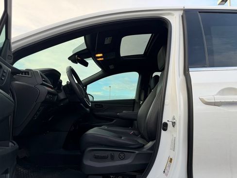 Used 2024 Honda Odyssey Sport image 5
