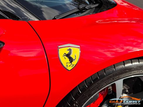 Used 2023 Ferrari SF90 Spider image 63