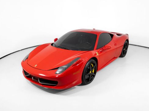 Used 2013 Ferrari 458 Italia Coupe RWD image 23