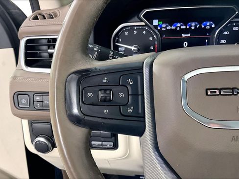 Used 2021 GMC Yukon XL Denali w/ Denali Premium Package RWD image 23