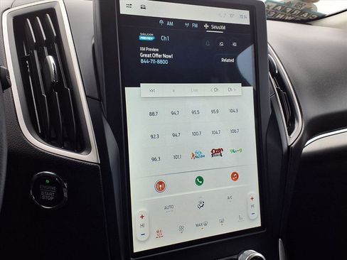 Used 2022 Ford Edge SEL w/ Convenience Package image 10