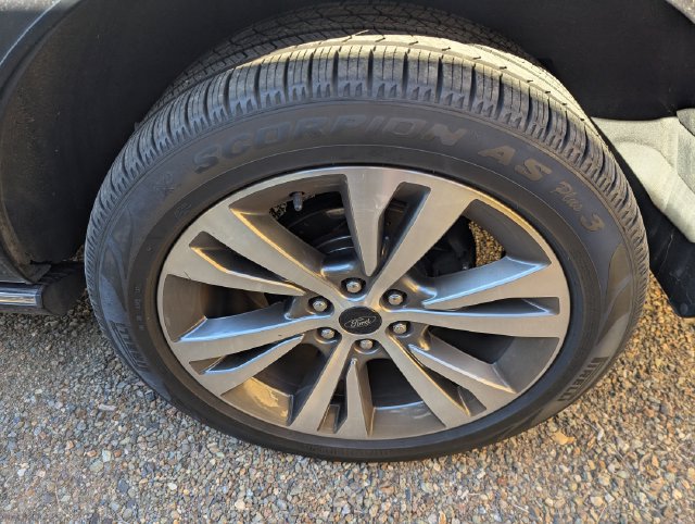 Used 2020 Ford Expedition Platinum AWD/4WD image 11