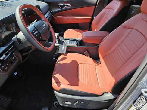 New 2026 Kia Sportage SX FWD image 7