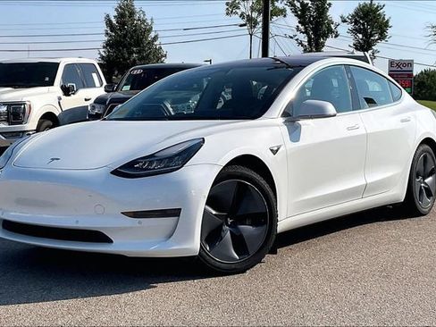 Used 2018 Tesla Model 3 Long Range RWD image 2