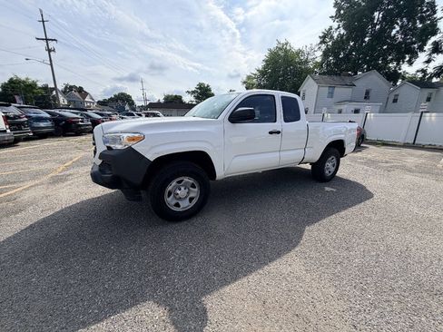 Used 2019 Toyota Tacoma SR RWD image 37