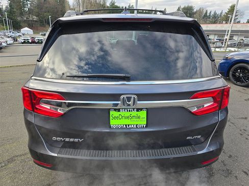 Used 2019 Honda Odyssey Elite image 6