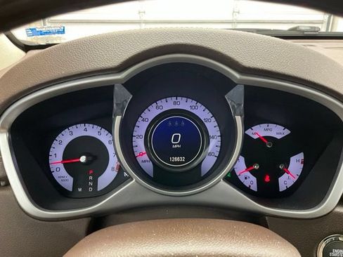 Used 2011 Cadillac SRX Premium FWD image 2