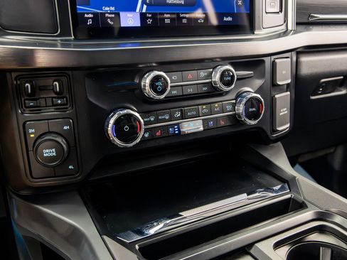 Used 2025 Ford F250 Lariat AWD/4WD image 45
