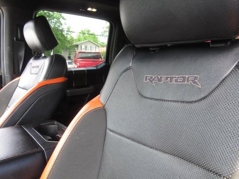 Used 2018 Ford F150 Raptor w/ Equipment Group 802A Luxury AWD/4WD image 26