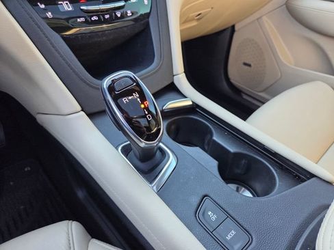 Used 2019 Cadillac XT5 Premium Luxury FWD image 20