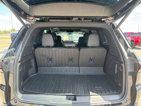 Used 2026 Buick Enclave Sport Touring w/ Power Package FWD image 28