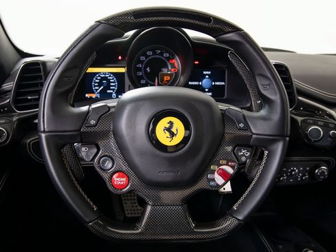 Certified 2014 Ferrari 458 Italia Coupe RWD image 11