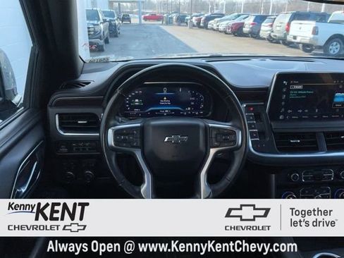 Used 2023 Chevrolet Tahoe Z71 w/ Luxury Package image 25