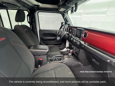 Used 2021 Jeep Wrangler Unlimited Rubicon AWD/4WD image 11