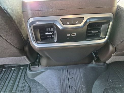 Used 2022 GMC Sierra 1500 Denali AWD/4WD image 16
