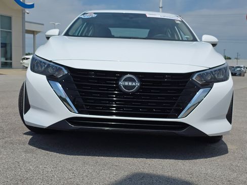 Used 2024 Nissan Sentra SV FWD image 5