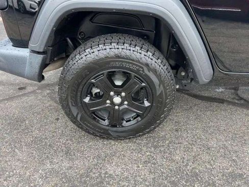 Used 2021 Jeep Wrangler Unlimited Sport image 11