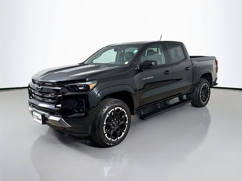 Used 2026 Chevrolet Colorado Z71 w/ Technology Package AWD/4WD image 5