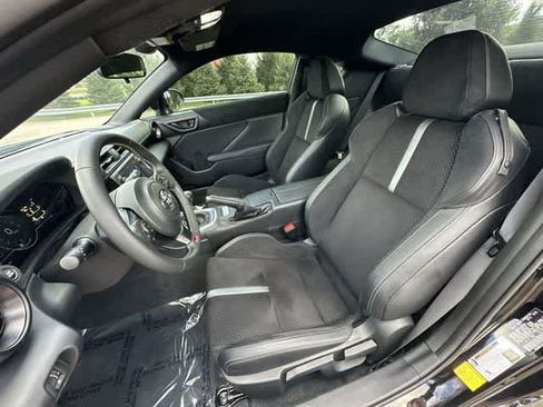 Used 2026 Toyota GR86 Premium w/ ALL Weather Mat Package (TMS) RWD image 16