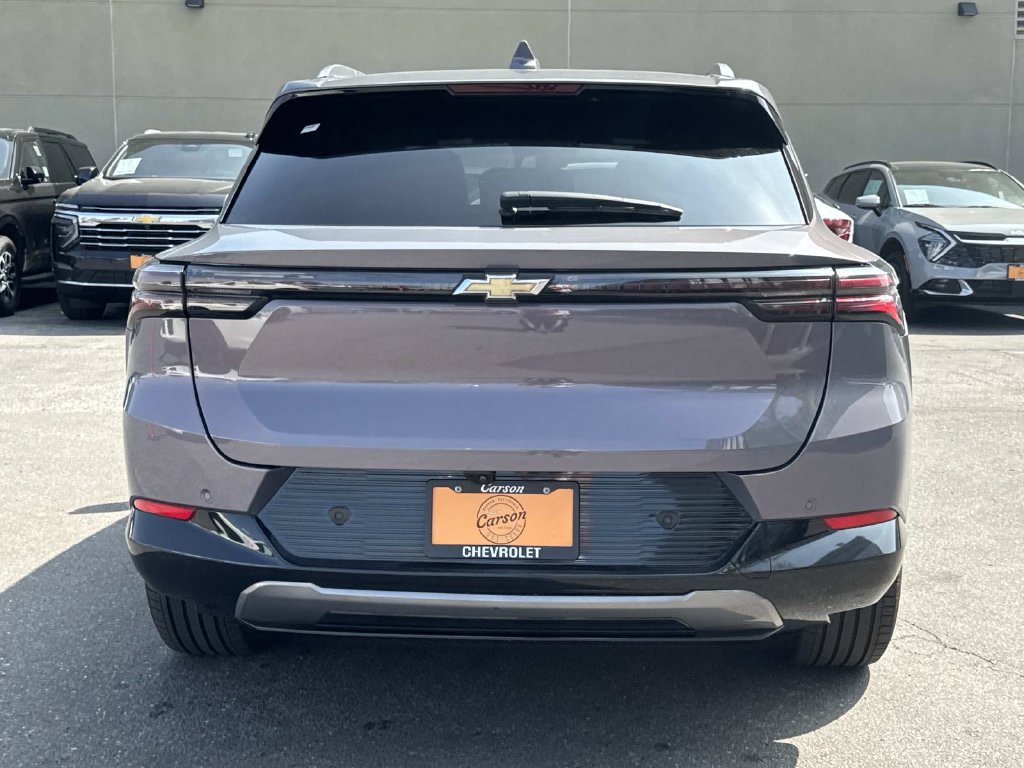 Used 2024 Chevrolet Equinox EV LT FWD image 4