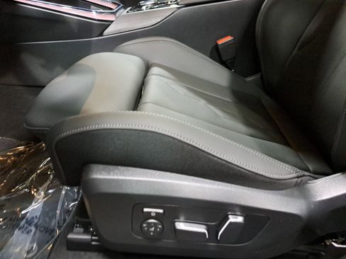 New 2026 BMW X3 xDrive30 w/ Premium Package image 30