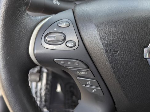 Used 2020 Nissan Pathfinder Platinum AWD/4WD image 35